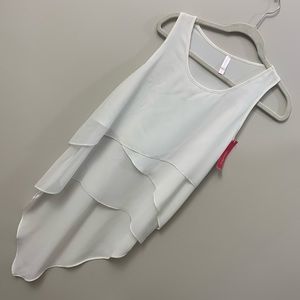 White tier layer high front long back top